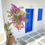 Chora's Cycladic Aura Nyaraló