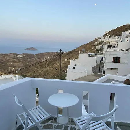 Chora's Cycladic Aura * Serifos Town