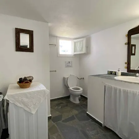 Chora's Cycladic Aura * Serifos Town