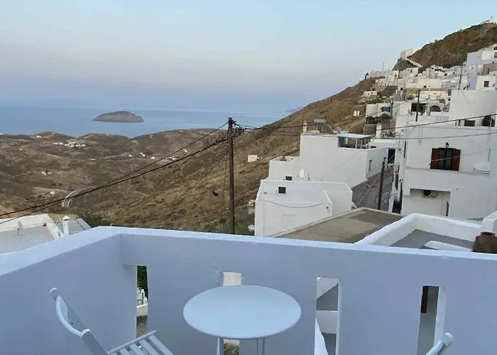 Chora's Cycladic Aura * Serifos Town