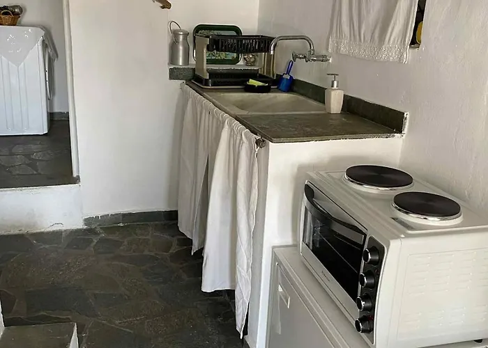 Chora's Cycladic Aura * Serifos Town